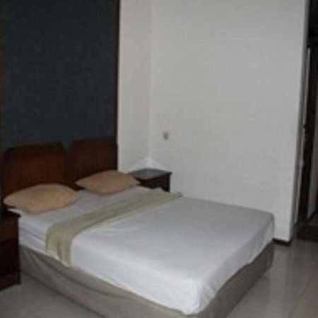 Edelweis Hotel Bandung Exterior photo