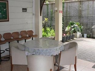 Edelweis Hotel Bandung Exterior photo